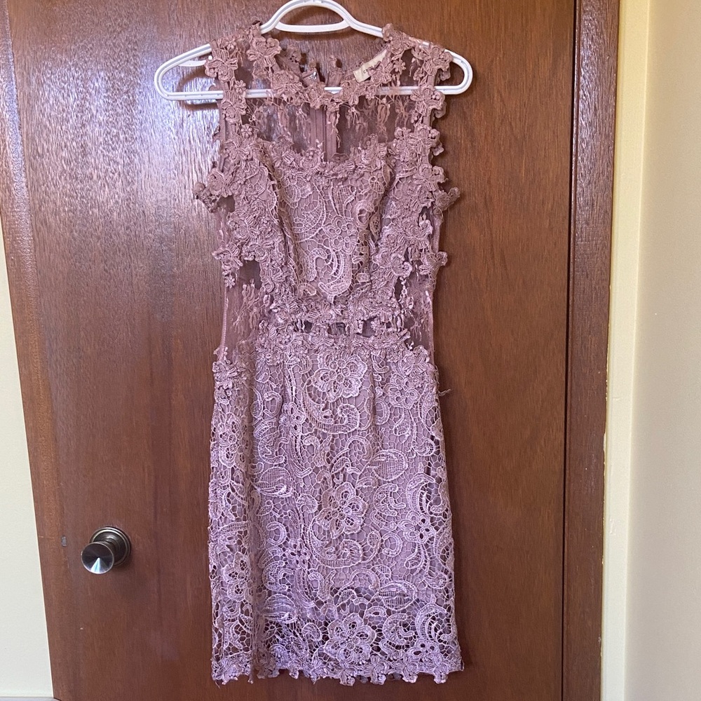 Lace Overlay Sleeveless Dress in Dusty Rose